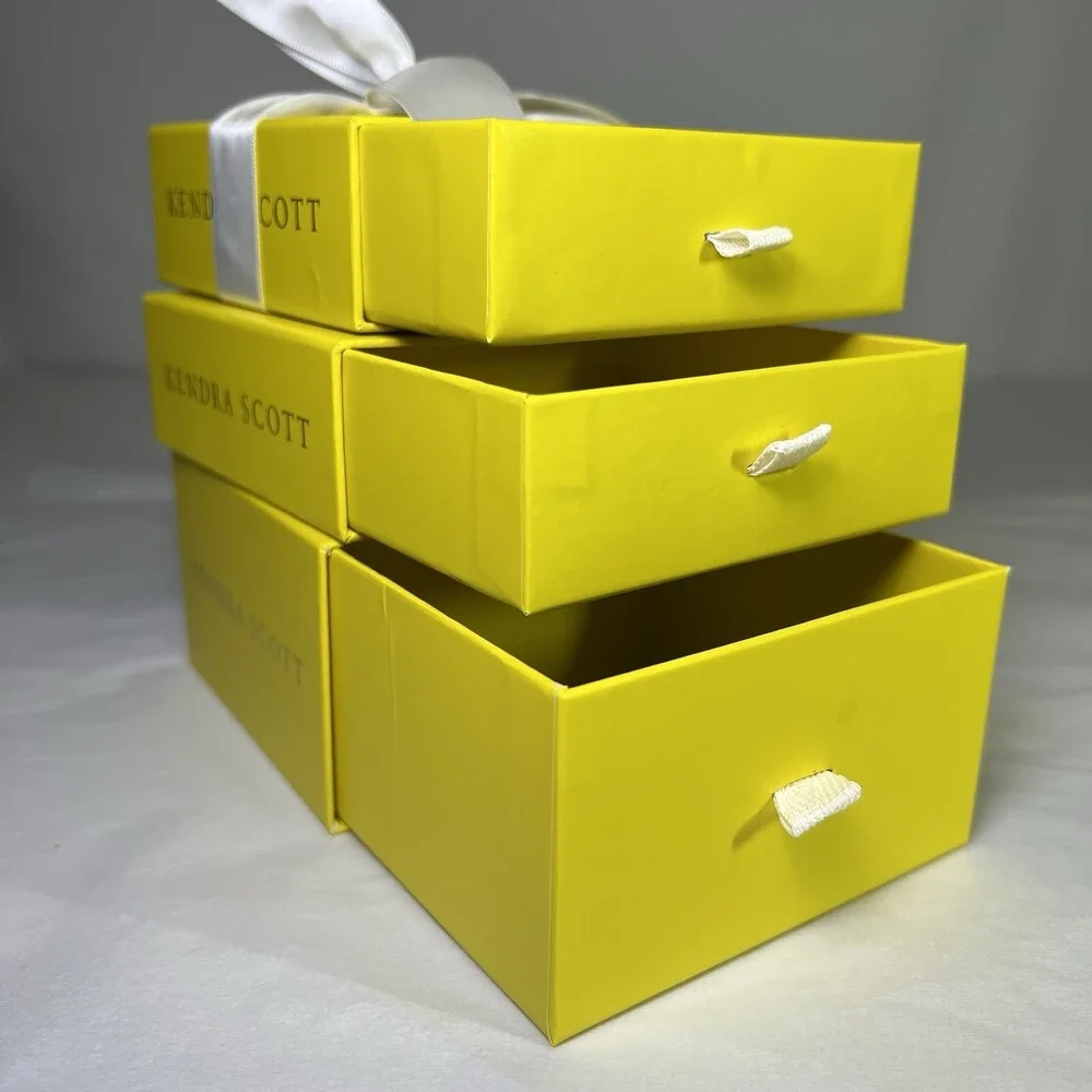 Three Empty Kendra Scott Jewelry‎ Gift Boxes Hello White Bow Pull Out Drawers